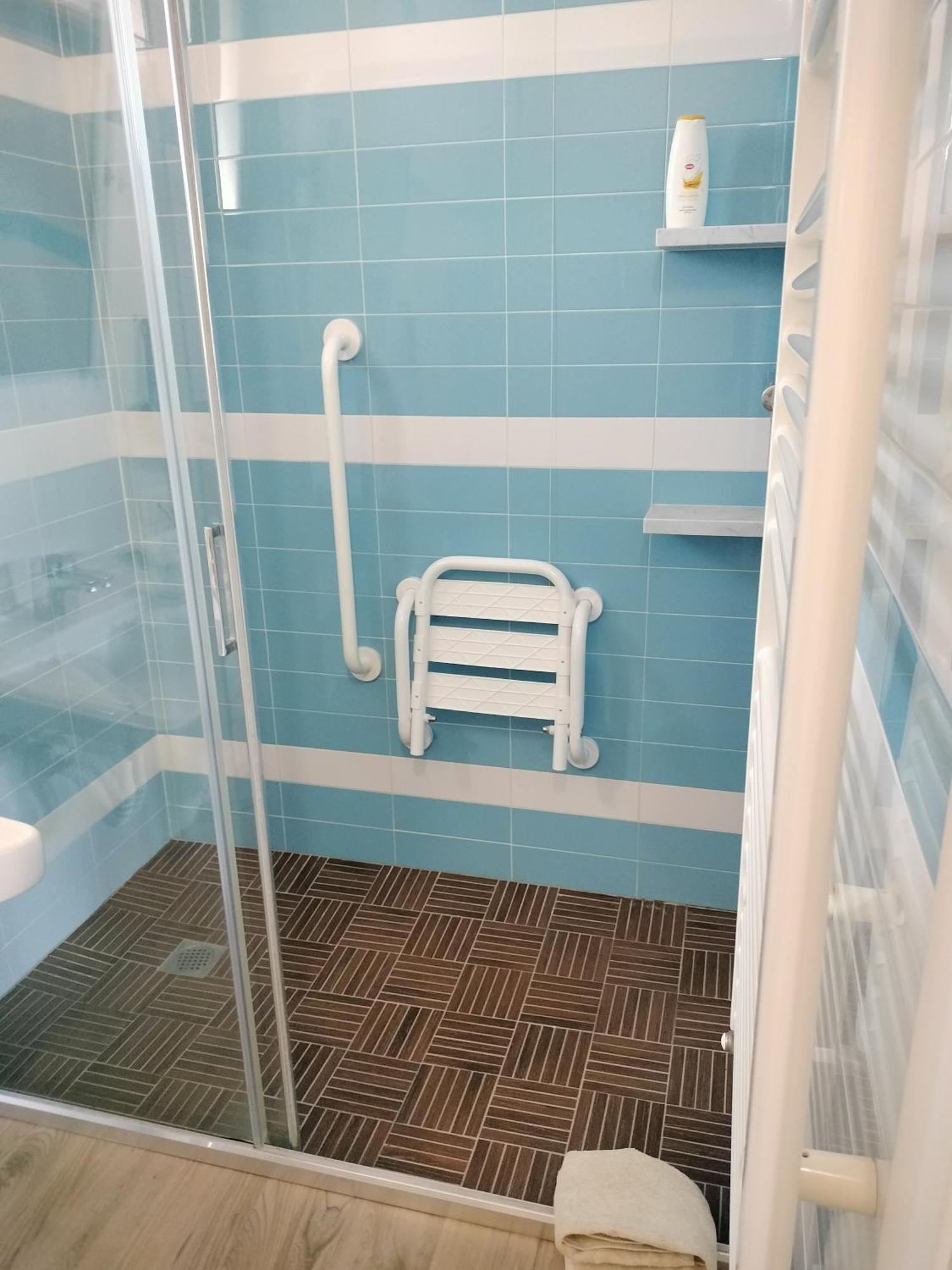 Double Room Private Bathroom